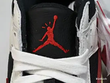 The Jordan Check Travis x FZ8117-101 Cut Scott 0705